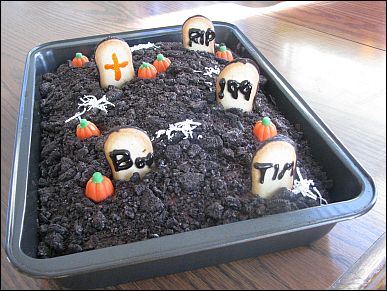 graveyard cake